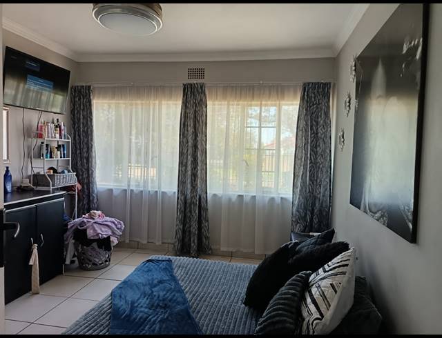 3 BEDROOM HOUSE FOR SALE IN VANDERBIJLPARK SE 1